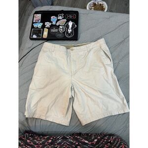 IZOD Saltwater Khaki Shorts w. Button/Zippered Fly Sz 38